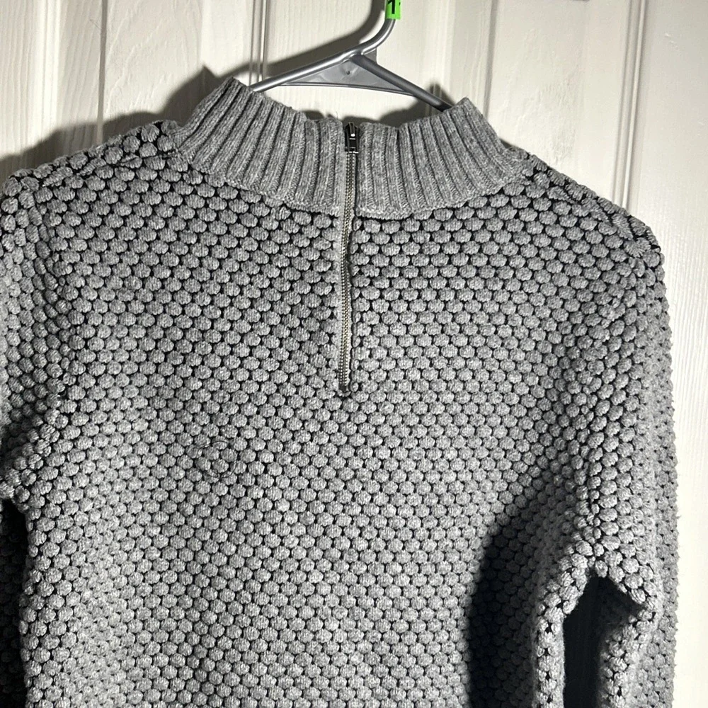 Banana Republic Women's Popcorn Stitch Mock Neck Sweater Gray Size M